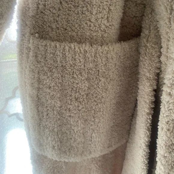 Pottery Barn Cream Plush cozy ribbed Robe - Picture 7 of 14